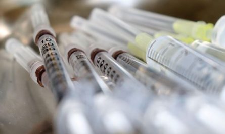 Dreaming of Getting an Injection : 11 meanings and symbols