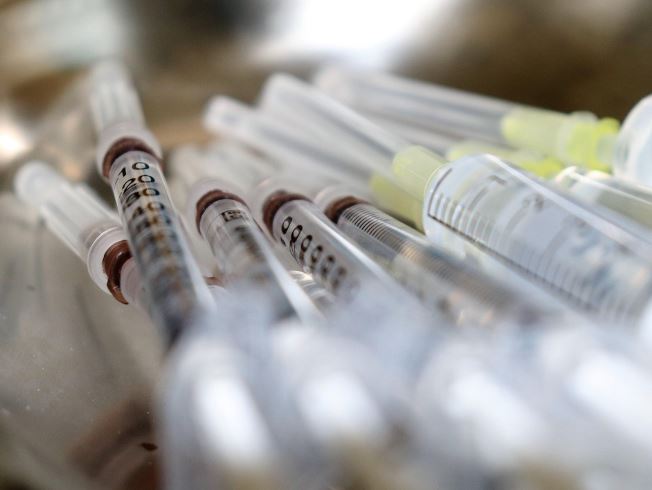 Dreaming of Getting an Injection : 11 meanings and symbols