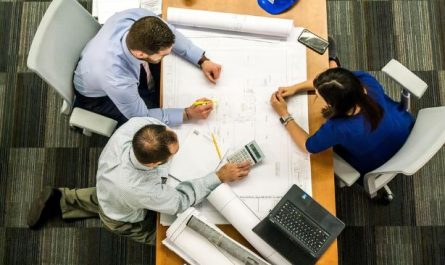 Dreaming of Boss : 12 meanings and symbols