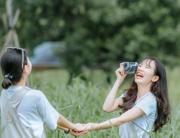 Dreaming of Old Friends : 14 meanings and symbols