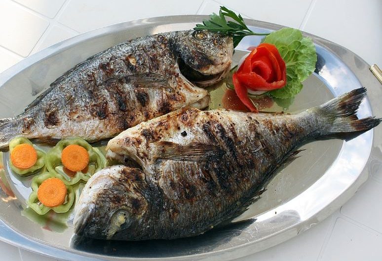 Dreaming of Fish : 7 meanings and symbols