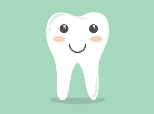 Dreaming of Upper Teeth : 7 meanings and symbols