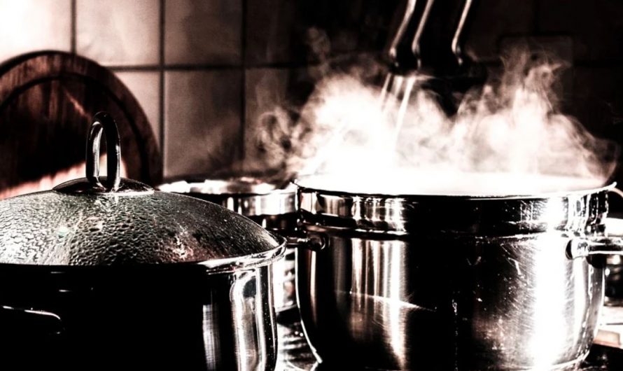 Dreaming of a Pot : 16 meanings and symbols