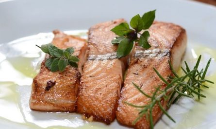 Dreaming of Salmon : 10 meanings and symbols
