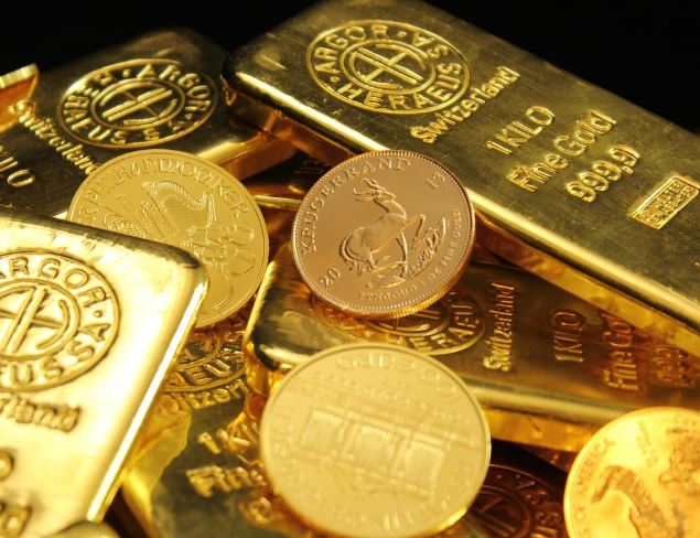 Dreaming of Gold Bars: 12 Meanings and Symbolisms