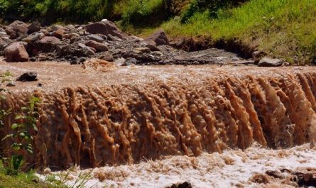 Dreaming of Sewage: 13 Meanings and Symbolisms
