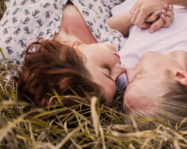 Dreaming of Dating: 10 Meanings and Symbolisms
