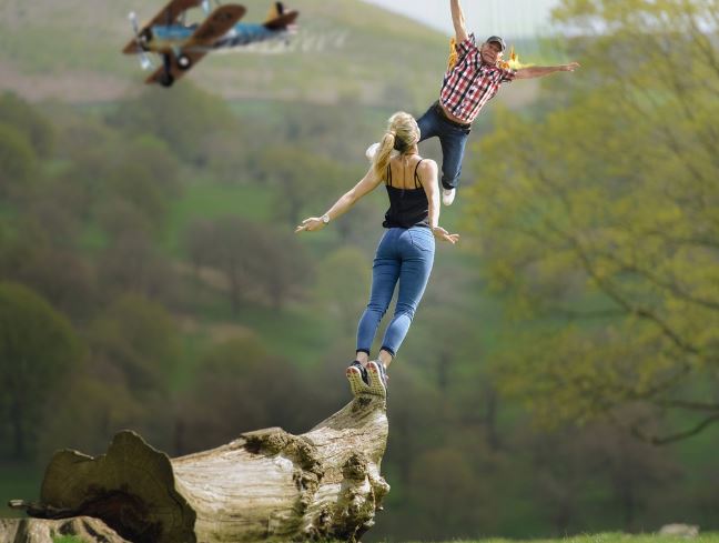 Dreaming of Falling: 7 Meanings and Symbolisms