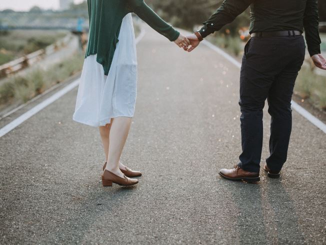 Dreaming of a Reunion: 8 Meanings and Symbolisms
