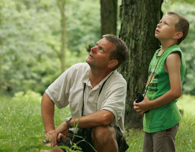 Dreaming of Deceased Parents: 16 Meanings and Symbolisms