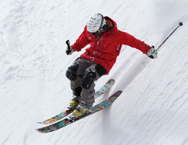 Dreaming of Skiing: 9 Meanings and Symbolisms