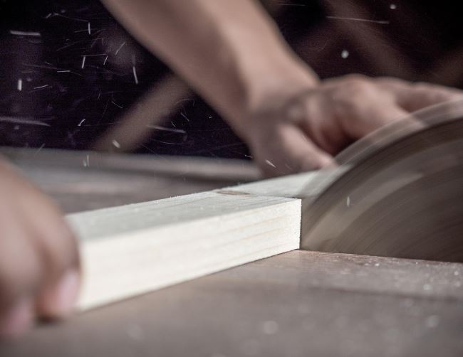 Dreaming of Cuts: 10 Meanings and Symbolisms