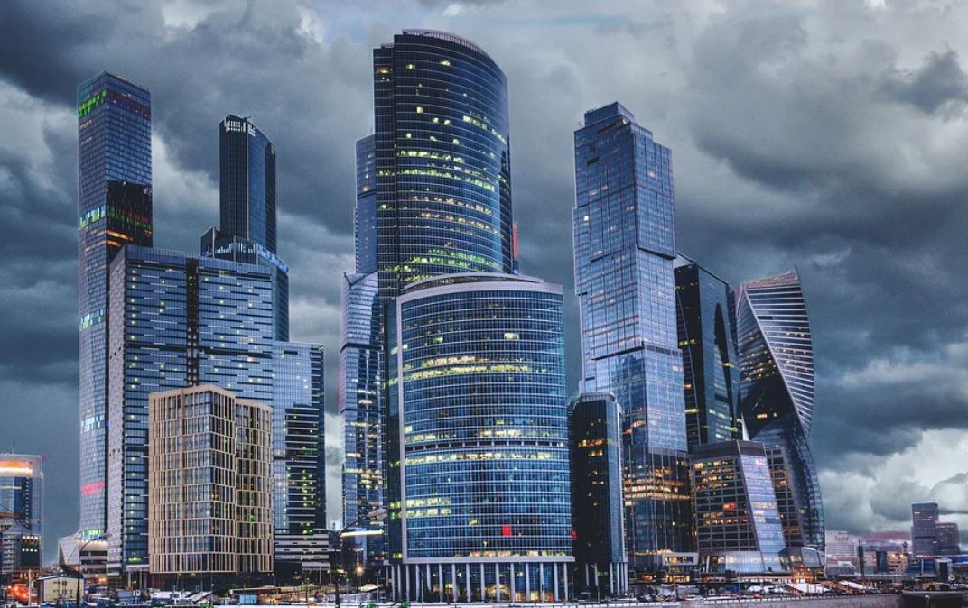 Dreaming of Buildings: 22 Meanings and Symbolisms