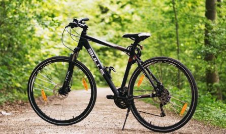 Dreaming of Wheels: 7 Meanings and Symbolisms