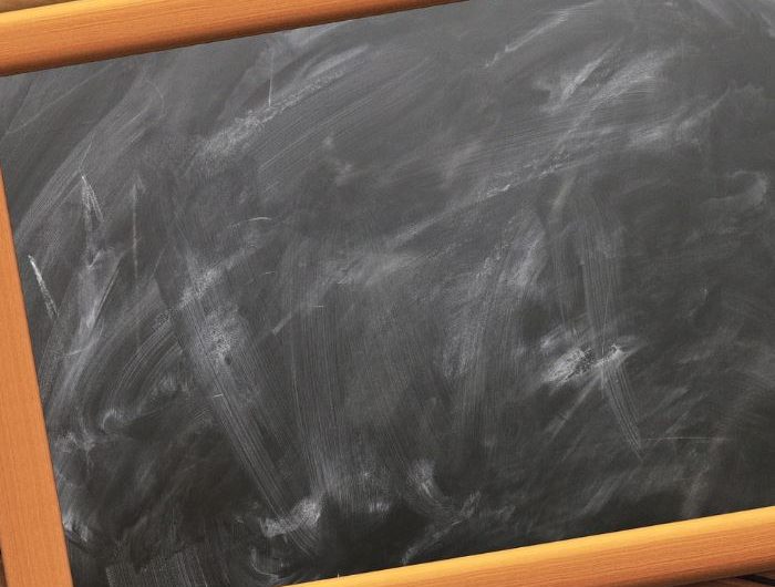 Dreaming of a Blackboard: 8 Meanings and Symbolisms
