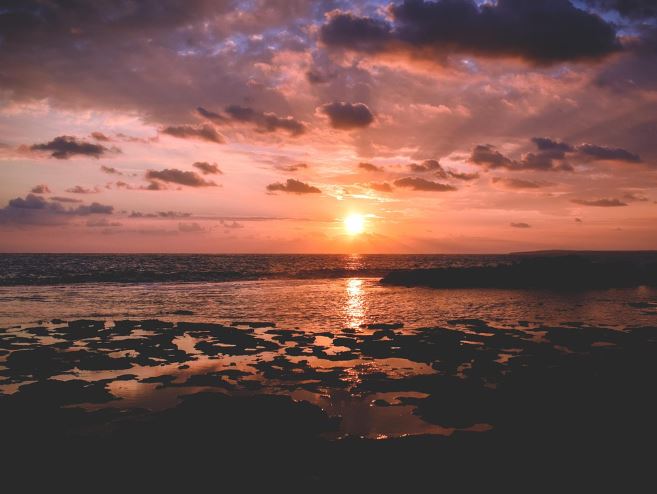 Dreaming of the Sun: 8 Meanings and Symbolisms