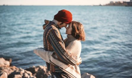 Dreaming of Hugging: 20 Meanings and Symbolisms