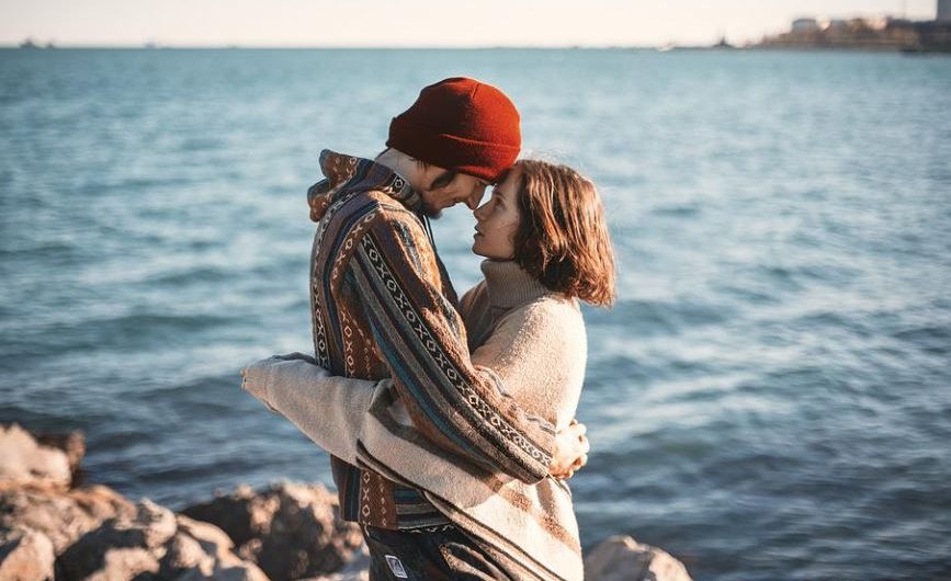 Dreaming of Hugging: 20 Meanings and Symbolisms