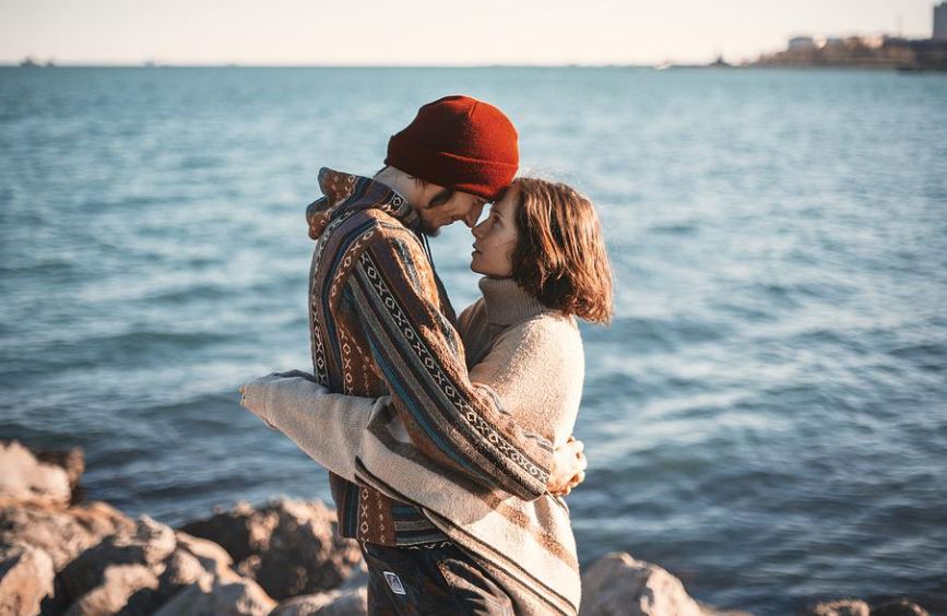 Dreaming of Hugging: 20 Meanings and Symbolisms