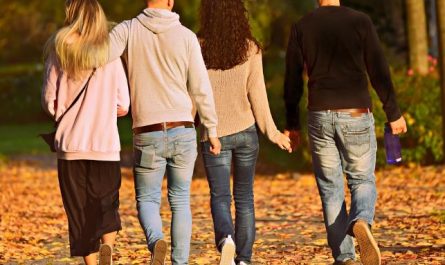 Dreaming of Following: 11 Meanings and Symbolisms