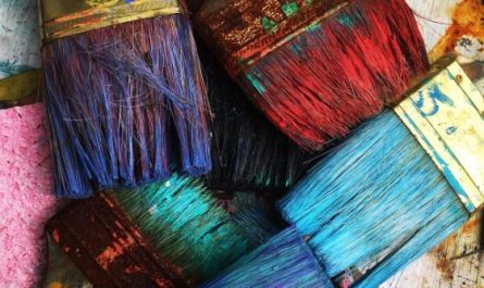Dreaming of Painting: 8 Meanings and Symbolisms