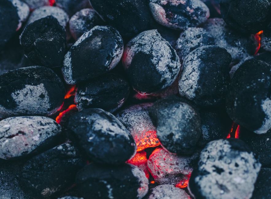 Dreaming of Coal: 30 Meanings and Symbolisms