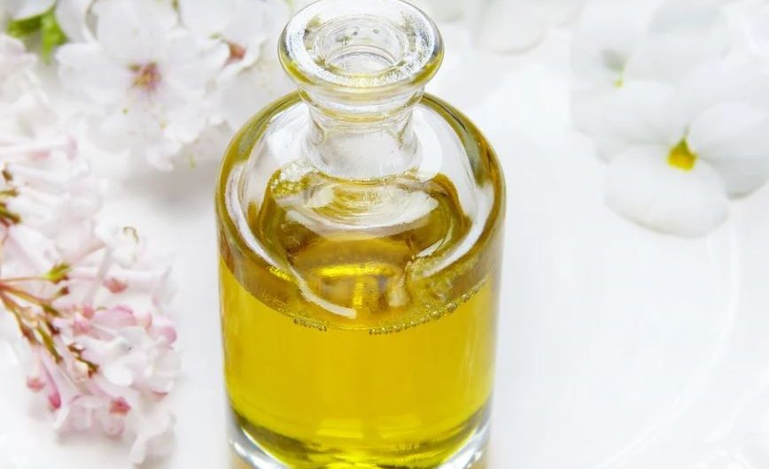 Dreaming of Perfume: 19 Meanings and Symbolisms