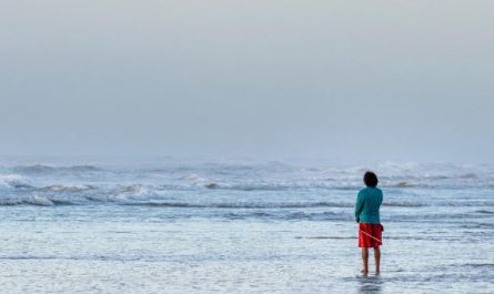 Dreaming of Strangers: 15 Meanings and Symbolisms