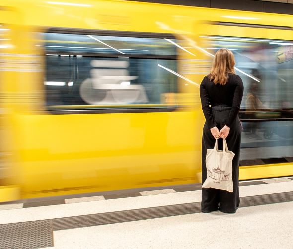 Dreaming of chasing away strangers: 10 Meanings and Symbolisms