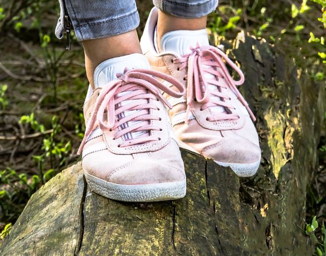 Dreaming of tying a rope : 12 Meanings and Symbolisms