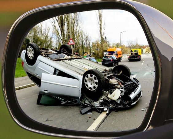 Dreaming of a Car Crash : 7 Meanings and Symbolisms